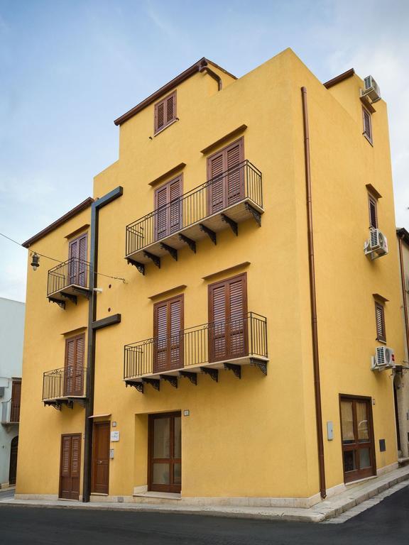 Residence Mareluna Кастелламмаре-дель-Голфо Экстерьер фото
