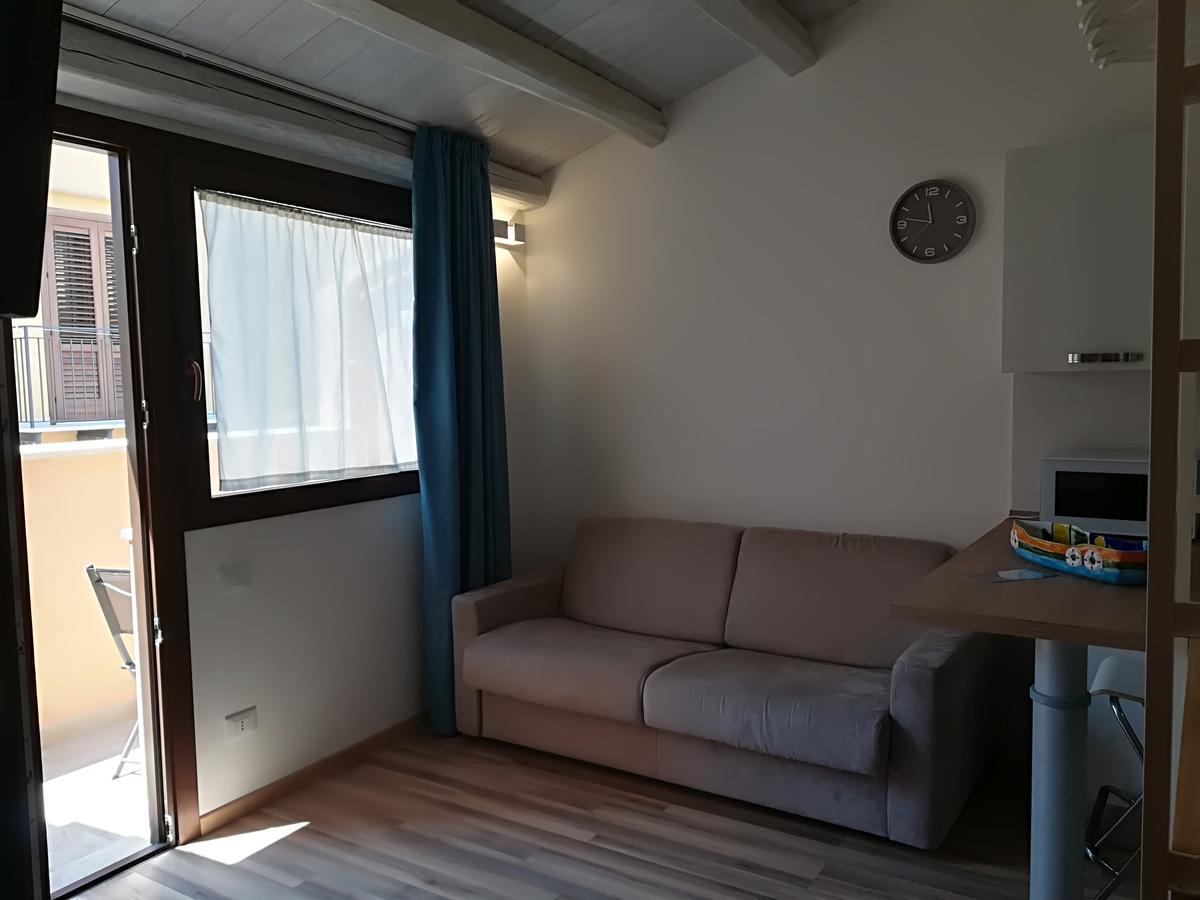 Residence Mareluna Кастелламмаре-дель-Голфо Экстерьер фото